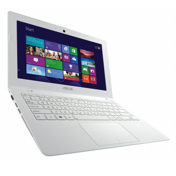 ASUS VivoBook X200CA 11.6&quot; Notebook - Intel Pentium 1.8GHz, 4GB RAM, 1TB HDD, UK Tastatur